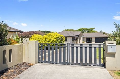 Photo of property in 8 Frank Knight Place, Waiuku, 2123