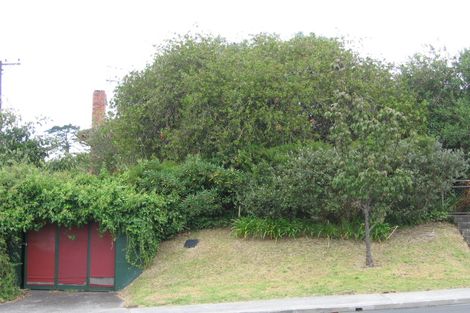 Photo of property in 105 Beach Haven Road, Beach Haven, Auckland, 0626