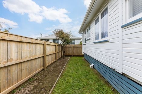 Photo of property in 10a Main Road, Titahi Bay, Porirua, 5022