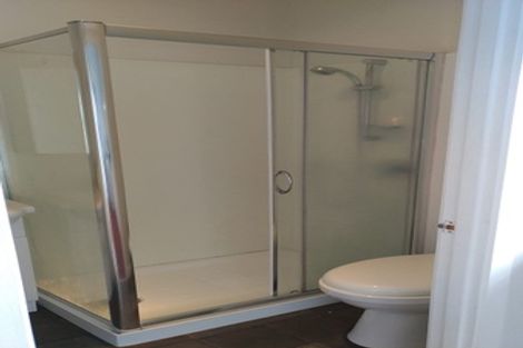 Photo of property in 1 Tyburnia Avenue, Mount Albert, Auckland, 1025