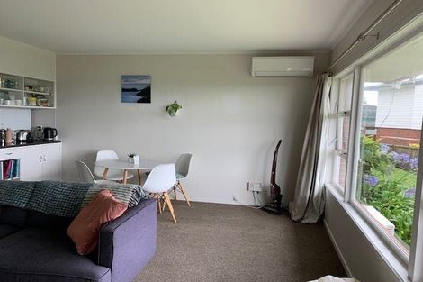 Photo of property in 2/4 Dewsbury Terrace, Castor Bay, Auckland, 0620