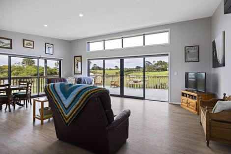 Photo of property in 621 Climie Road, Cardiff, Stratford, 4391