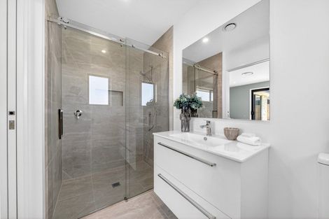 Photo of property in 3 Valentine Street, Lansdowne, 5810