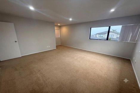 Photo of property in 42 Amaretto Avenue, Flat Bush, Auckland, 2019
