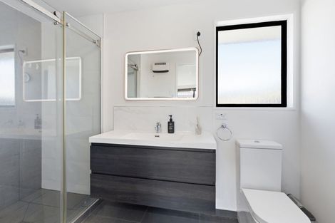Photo of property in 26 Takaro Avenue, Sockburn, Christchurch, 8042