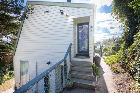 Photo of property in 86a Black Rock Road, Newlands, Wellington, 6037