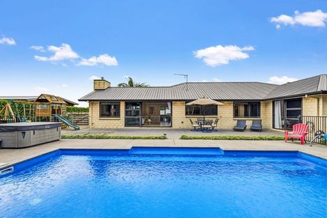 Photo of property in 17 Mahoe Glade, Patumahoe, Pukekohe, 2679