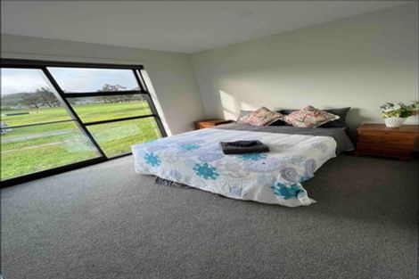 Photo of property in 39 Te Ara O Papatahi, Wainuiomata, Lower Hutt, 5014