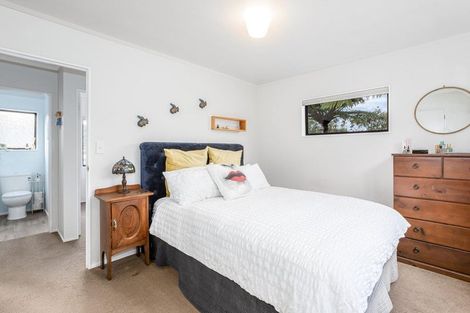 Photo of property in 25 John Witton Drive, Crofton Downs, Wellington, 6035