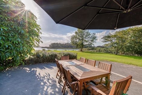 Photo of property in 53 Island View Road, Karaka, Papakura, 2580