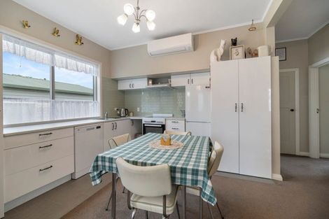 Photo of property in 68 Conway Road, Eltham, 4322