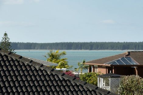 Photo of property in 39 Clivedene Street, Matua, Tauranga, 3110