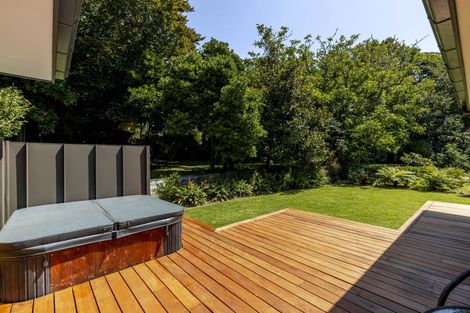 Photo of property in 94 Eliot Street, New Plymouth, 4310