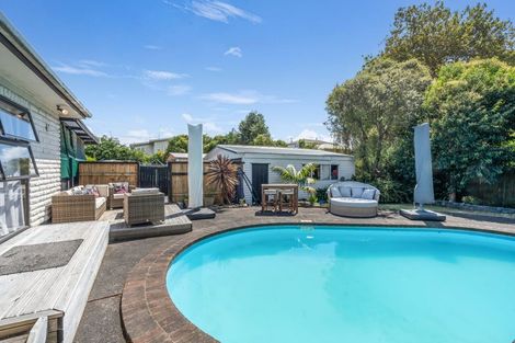 Photo of property in 155 Rowandale Avenue, Manurewa, Auckland, 2102