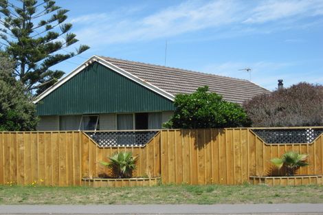 Photo of property in 506 Marine Parade, South New Brighton, Christchurch, 8062
