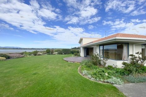 Photo of property in 6 Coutts Place, Mapua, 7005