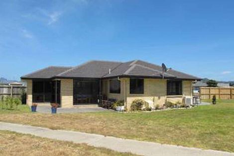 Photo of property in 106 Benjamin Place, Matarangi, Whitianga, 3592