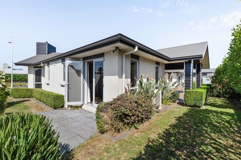 Photo of property in 22 Moonlight Drive, Rototuna North, Hamilton, 3210