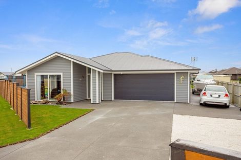 Photo of property in 35 Koura Drive, Rangiora, 7400