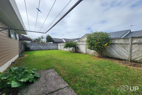 Photo of property in 26 Harbour Lights Close, West Harbour, Auckland, 0618