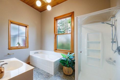 Photo of property in 16 Margaret Street, Roslyn, Palmerston North, 4414