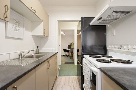 Photo of property in 11 Baffin Grove, Kingston, Wellington, 6021