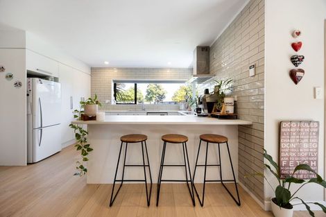 Photo of property in 28 Bouverie Crescent, Flagstaff, Hamilton, 3210