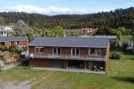 Photo of property in 7 The Parade, Okarito, Whataroa, 7886