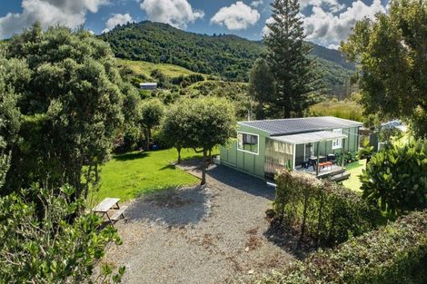 Photo of property in 8 Katrin Place, Mahia, 4198