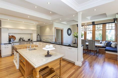 Photo of property in 5 Saint Barnabas Lane, Fendalton, Christchurch, 8052