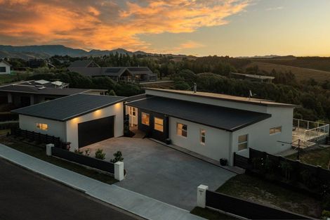 Photo of property in 5 Ridgetop Rise, Fairhall, Blenheim, 7272