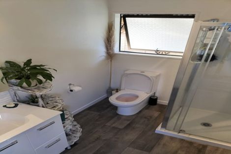 Photo of property in 41c Langton Road, Stanmore Bay, Whangaparaoa, 0932