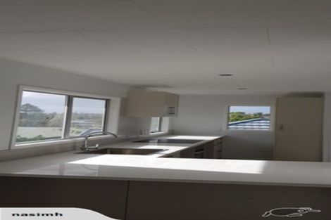 Photo of property in 56 Parrs Cross Road, Henderson, Auckland, 0612