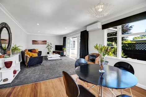 Photo of property in 226 Tukapa Street, Westown, New Plymouth, 4310