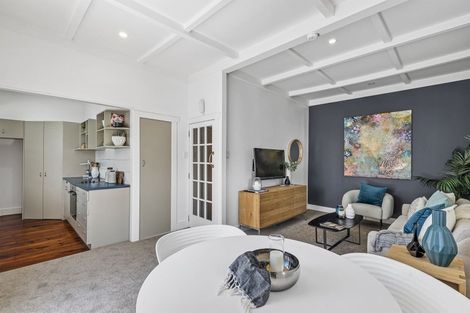 Photo of property in 1/35 Nile Road, Milford, Auckland, 0620