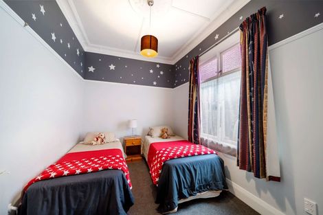 Photo of property in 104 Neidpath Road, Mornington, Dunedin, 9011