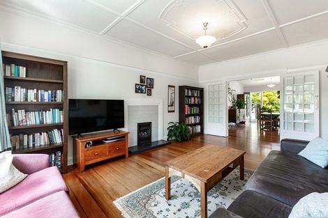 Photo of property in 98 Campbell Street, Karori, Wellington, 6012