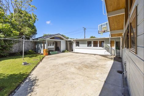 Photo of property in 12 Woodleigh Street, Frankleigh Park, New Plymouth, 4310