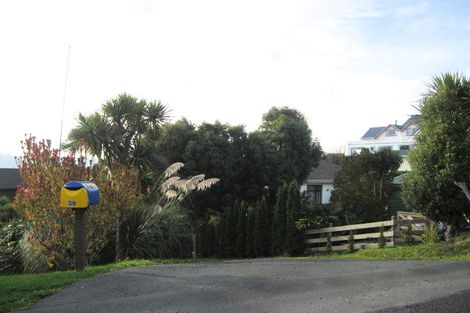 Photo of property in 39 Waikana Street, Broad Bay, Dunedin, 9014