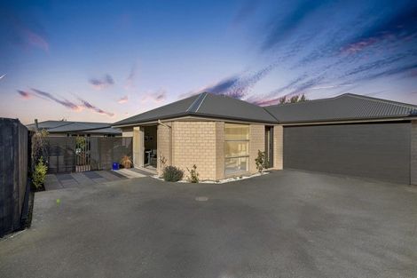 Photo of property in 102 Burwood Road, Burwood, Christchurch, 8083