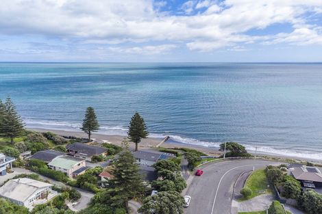 Photo of property in 6/29 Beach Road, Paekakariki, 5034