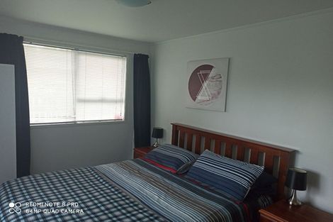 Photo of property in 6 Camphora Place, Ranui, Auckland, 0612