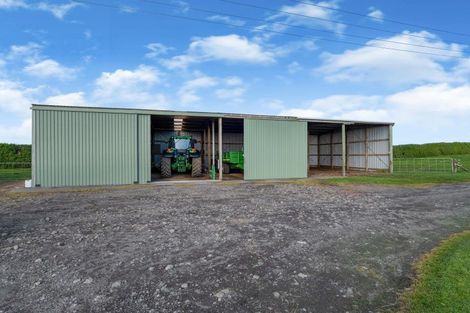 Photo of property in 306 Pungarehu Road, Pungarehu, 4685