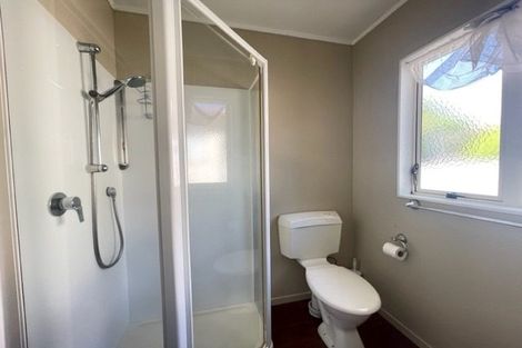 Photo of property in 25 Kelman Road, Kelston, Auckland, 0602