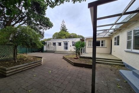 Photo of property in 31 Dives Avenue, Hawera, 4610