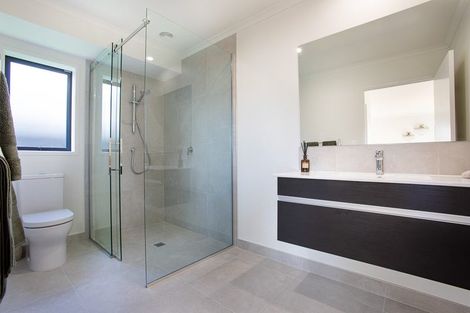 Photo of property in 25b Silverwood Lane, Leamington, Cambridge, 3495