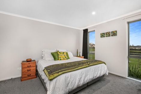 Photo of property in 1 Martingale Drive, Kingseat, Papakura, 2580