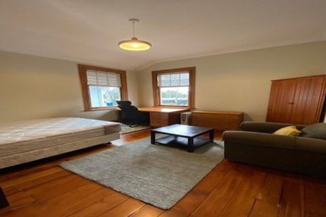 Photo of property in 104 Tinakori Road, Thorndon, Wellington, 6011