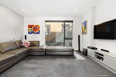 Photo of property in 5c Salmont Place, Kelburn, Wellington, 6012