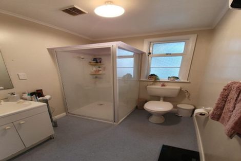 Photo of property in 12 Centennial Drive, Hokowhitu, Palmerston North, 4410